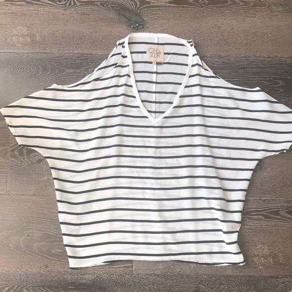 CHASER SILK COLD SHOULDER V-NECK OVERSIZED DOLMAN - Picture 4 of 7